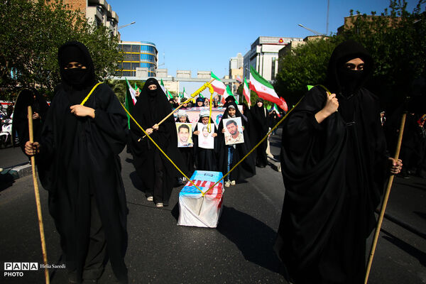 رزمایش «دختران جان فدای ایران»