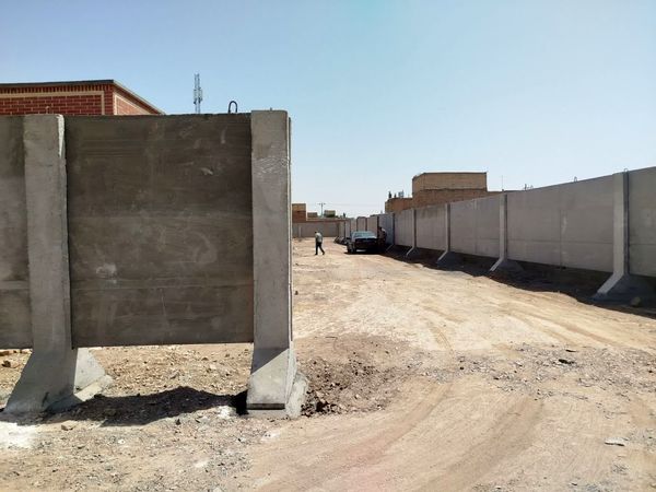 تلاش شبانه روزی برای تکمیل مدرسه جدید در روستای فدافن