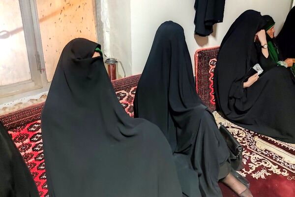 عزاداری شب هشتم ماه محرم در شهر بار 