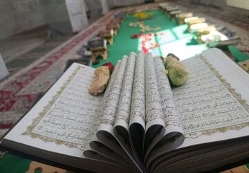 محفل انس با قرآن کریم در ایرانشهر