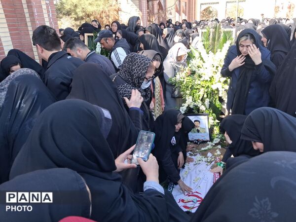 امروز شیروان در سوگ ۳شهید جنگ تحمیلی نشست