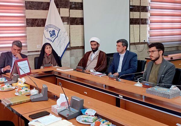 جلسه هم‌اندیشی معاونان و مربیان پرورشی و فرهنگی شهرستان فیروزکوه