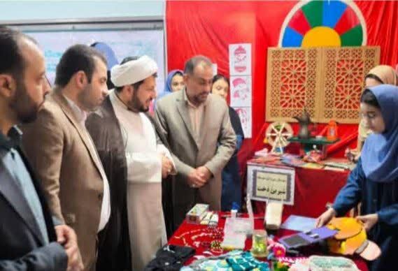 نقش مهم تربیتی مدارس در پرورش نسل آینده‌ساز بر پایه گام دوم انقلاب