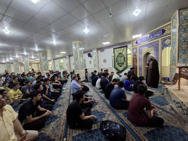 دورهمی آرمانی در  پایگاه‌های تابستانی