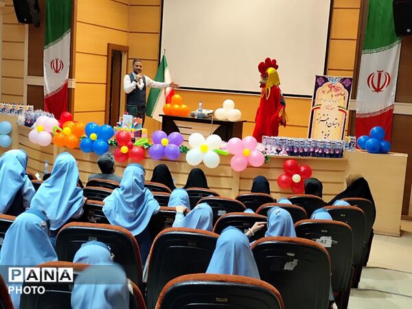 جشن الفبا مدرسه نوید ۲ در فرهنگسرای خادم الشریعه 