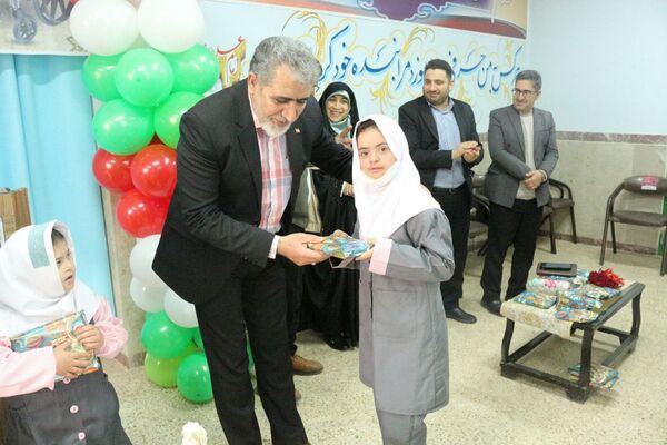 پاسداشت توانمندی‌ها؛ مراسم ویژه برای دانش‌آموزان آموزشگاه استثنایی ابرار فیروزکوه 