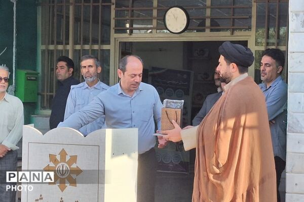 آموزش اطفا حریق در دبیرستان تیزهوشان شهید بهشتی ناحیه دو شهرری 