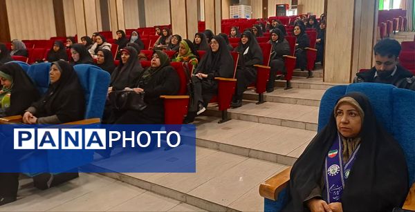 دومین کارگاه آموزشی مربیان کاردان پیشتاز سازمان دانش‌آموزی آموزش و پرورش ناحیه ۴ کرج 