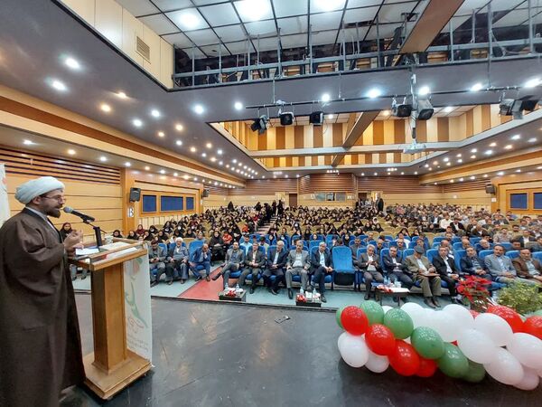 از فرهنگیان شاخص خرمدره تقدیر شد