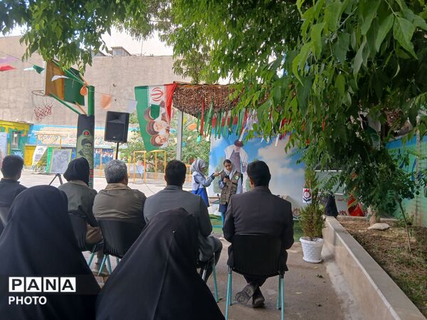 مراسم نهال امید یادواره شهید جاوید الاثر ماکان نصیری درمدرسه میثاق ناحیه ۳