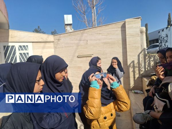 سفر کهکشانی و جشن علم، هیجان و کشف در اردوی علمی فردوسی مشهد