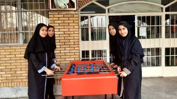 ضیافت افطاری در دبیرستان هیات امنایی فیض کاشانی