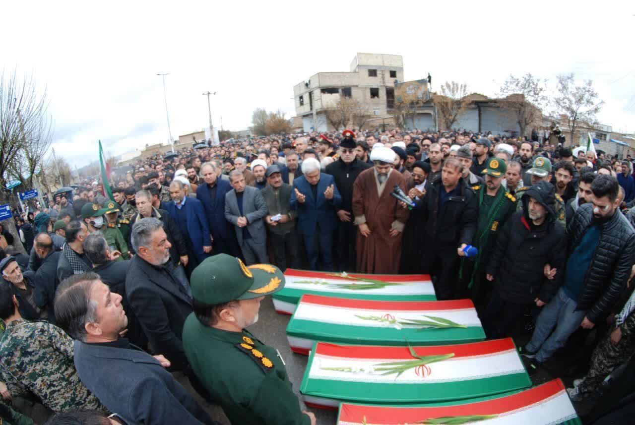 تشییع با شکوه چهار شهید وطن از دیار مرند با حضور مدیرکل آموزش و پرورش آذربایجان شرقی 