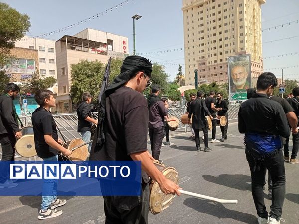 راهپیمایی جاماندگان اربعین حسینی در مشهد