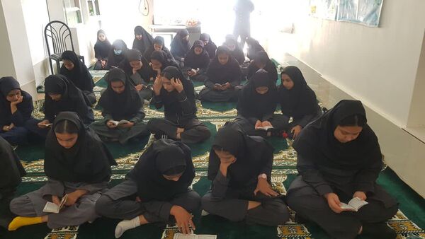 دوشنبه‌های امام حسینی در مدرسه گلشاد خلیل آباد