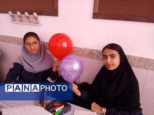 شادی کودکانه و معنویت دینی در لیلة‌الرغائب دبستان  شهید نجفی فدافن 