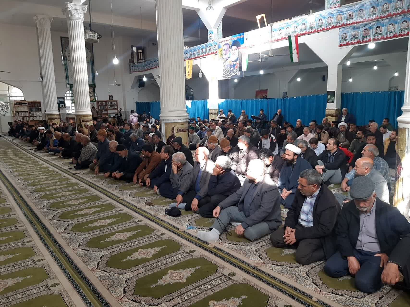 برپایی میز خدمت و جمع آوری کمک‌های مردمی برای جبهه مقاومت 