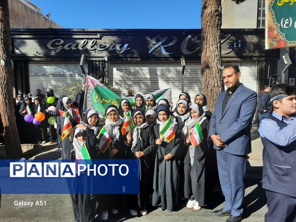 فریاد استقلال و آزادی در طنین ۱۳ آبان در تربت حیدریه