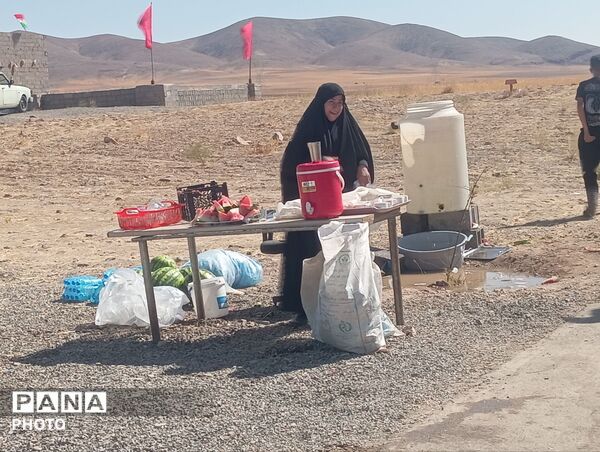 خدمت رسانی شبانه روزی موکب ها به زائران امام رضا (ع) 