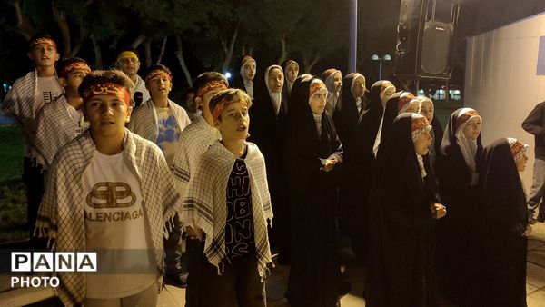 شبی بارانی و ملکوتی در تویسرکان؛ اقامه نماز استغاثه در جوار آرامگاه حیقوق نبی