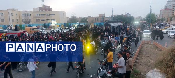 استقبال عزاداران حسینی از کاروان نمادین اسرای کربلا در قم