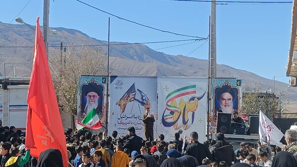 حضور پرشور و حماسه‌آفرین دانش‌آموزان نسر در راهپیمایی یوم‌الله ۱۳ آبان