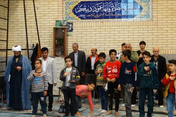 مسجدالقرآن غرق در شادی میلاد کریم اهل بیت(ع)