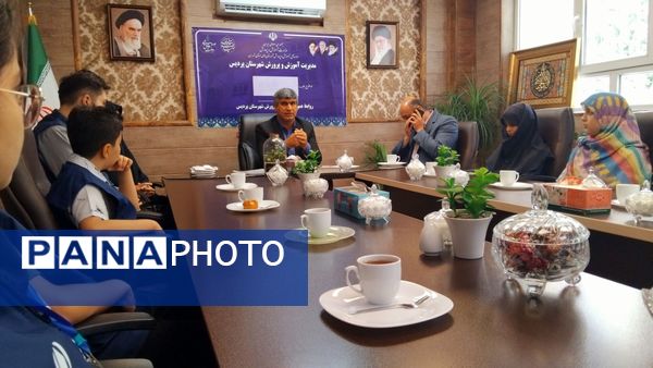 دیدار مسئولان اداره آموزش و پرورش پردیس با خبرنگاران پانا 