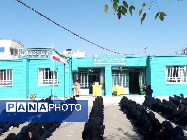 مراسم ولادت حضرت زینب و روز پرستار در دبیرستان فاطمیه