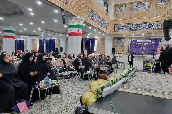 همایش جوانی جمعیت در مصلی باقرشهر 