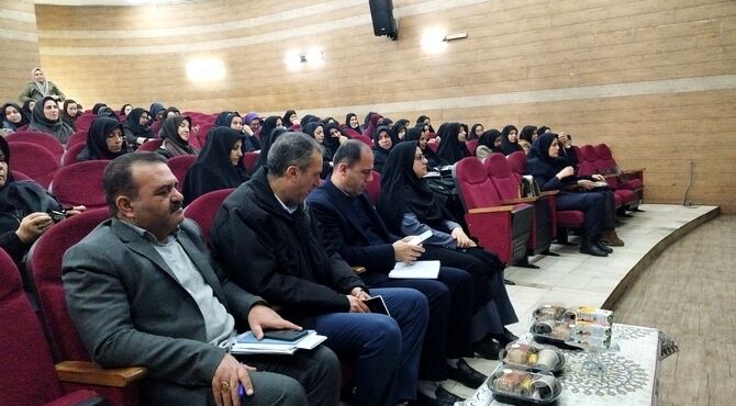 هم‌اندیشی مدیران ابتدایی ناحیه۳ برای بازنگری و تدوین راهکارهای نیمه دوم سال تحصیلی