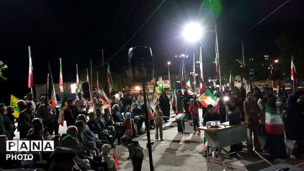 هشتاد و نه شب حضور در خیابان