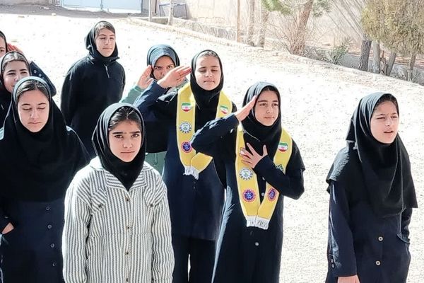 جشن میلاد منجی عالم بشریت در دبیرستان مادر مهربان خلیل آباد