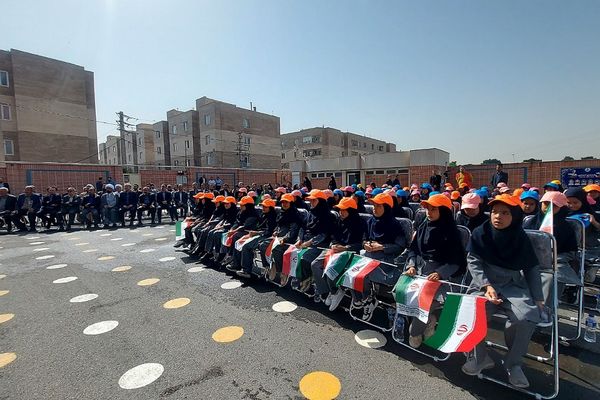 آیین بهره برداری از مدرسه شهدای پالایشگاه تهران در کهریزک 