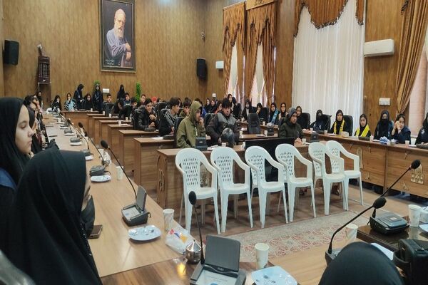 سومین جلسه همایش آموزش خبرنگاری ویژه دانش آموز خبرنگاران پانا مدارس نیشابور