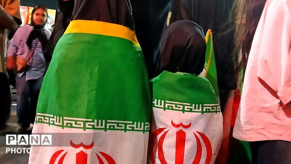 گوش به فرمان رهبریم