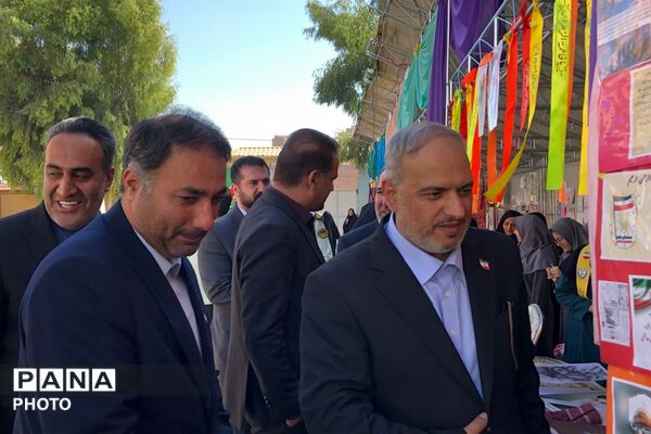 آیین نواختن زنگ جوانه ها در مدرسه شاهد نجمه ناحیه دو شهرری 