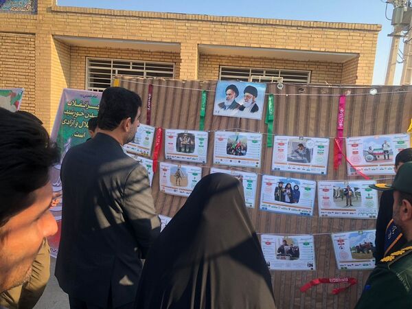 نواخته شدن زنگ گلبانگ انقلاب اسلامی در دبیرستان خوروش2 کارون