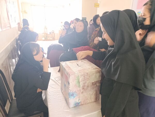 انتخابات شورای دانش‌آموزی در دبیرستان نسیبه شهرستان سملقان