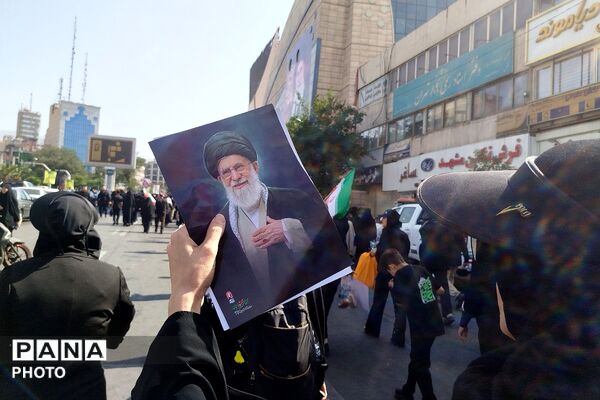  از صباشهر تا مصلای تهران؛ بدرقه‌ای عاشقانه برای رهبر شهید