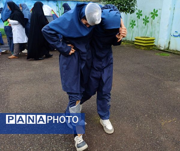 برگزاری مانور زلزله و ایمنی در مدارس خشکبیجار