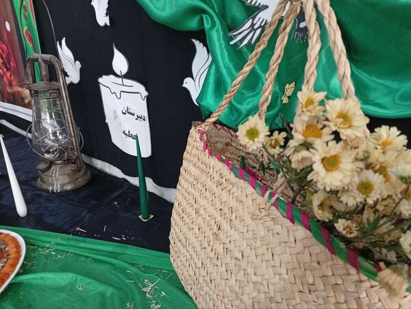 عطر چای به مناسبت شهادت حضرت زهرا (ع) در دبیرستان عطیه 