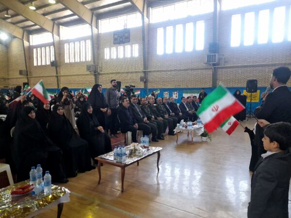 روشنایی یاد شهدا در دل نوجوانان بندر گز