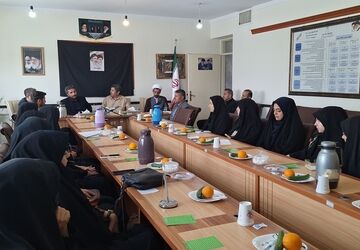 تجلیل از معاونین و مربیان پرورشی مدارس شهرستان فامنین 