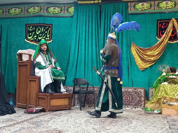 تعزیه‌خوانی تاسوعا در حسینیه موسی بن جعفر (ع)