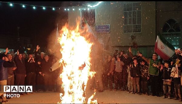 برگزاری مراسم چهارشنبه دشمن سوزی