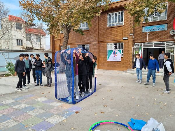 لیگ مدرسه‌ای بازی‌های تاما در دبیرستان نمونه دولتی پژوهش آشخانه 