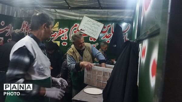 گذری بر فعالیت موکب عاشقان امام رضا (ع) شهرستان نیشابور در بلوار فضل  