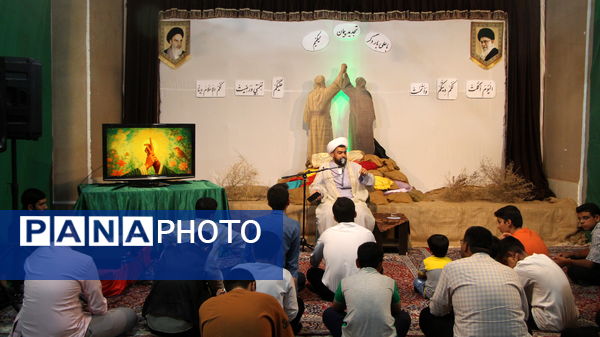 اختتامیه مسابقه کتابخوانی انجمن عقاب‌ها در یزد