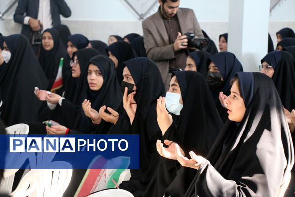 برپایی جشن «حضور تا ظهور» در دبیرستان شهیده حسنی سعدی قم